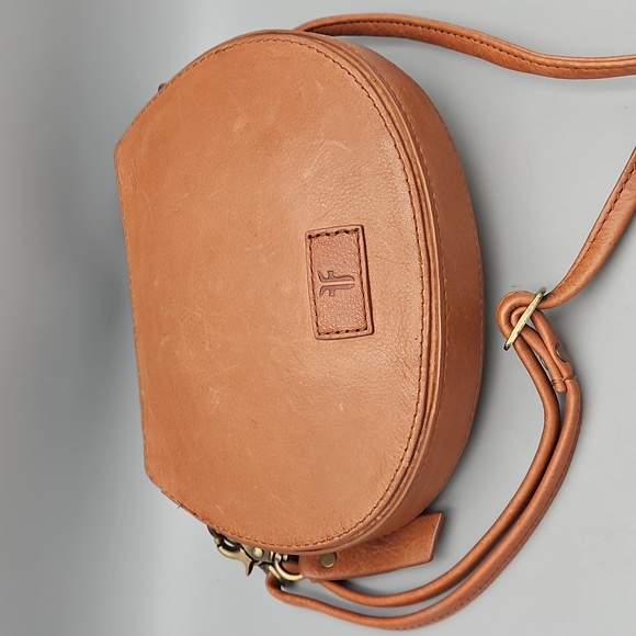 FRYE Vivian Leather Crossbody Mini Bag Light Brown - Picture 9 of 15